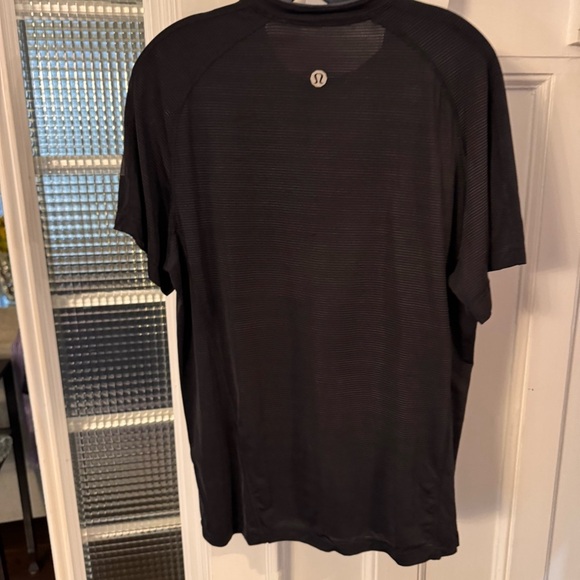 Men’s Lululemon Black Performance Tee Shirt Size Large - Picture 3 of 9